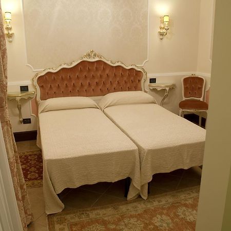 Appartamento Ca' Cavalli Venedig Zimmer foto
